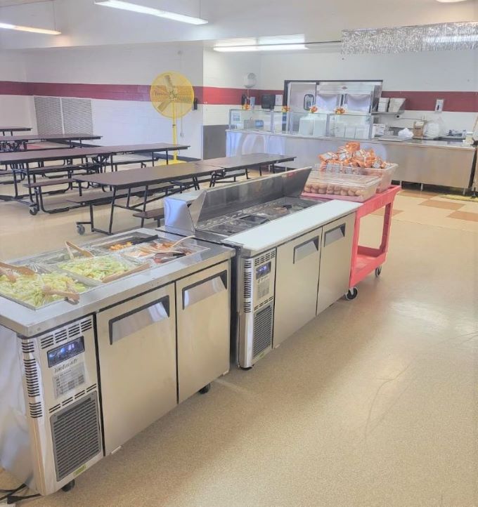 Pine Ridge School cafeteria salad bar